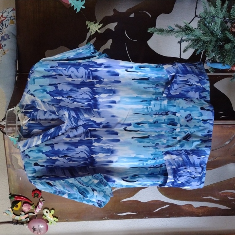 EUC Uniform City Scrub Top Sz S
